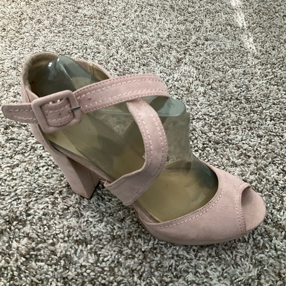 Chinese Laundry Heeled Suede Sandals Size 9.5 - Picture 7 of 10